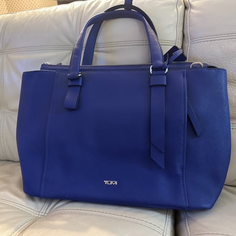 Tumi  Varek Park Tote